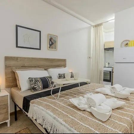 Urban Loft Vibe * St. Paul's Bay